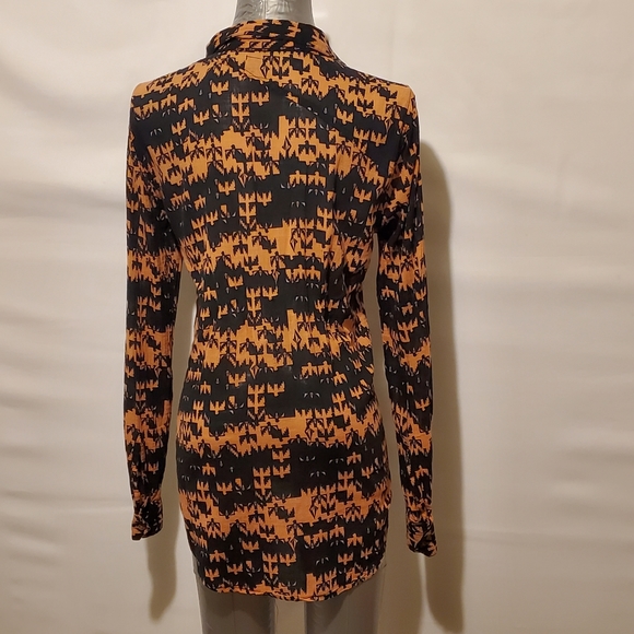 Black and Pink Button Up Blouse - Picture 2 of 2